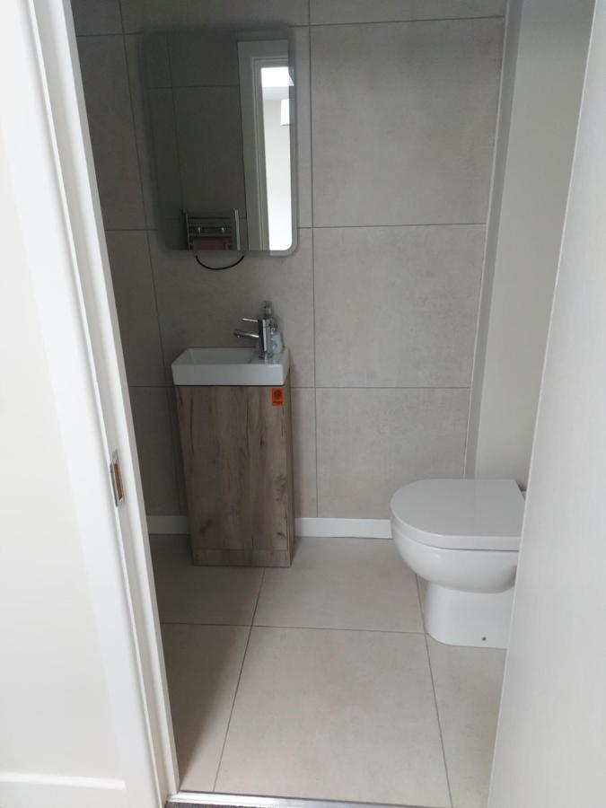 Plaza Suite 61 B Bangor  Exteriör bild